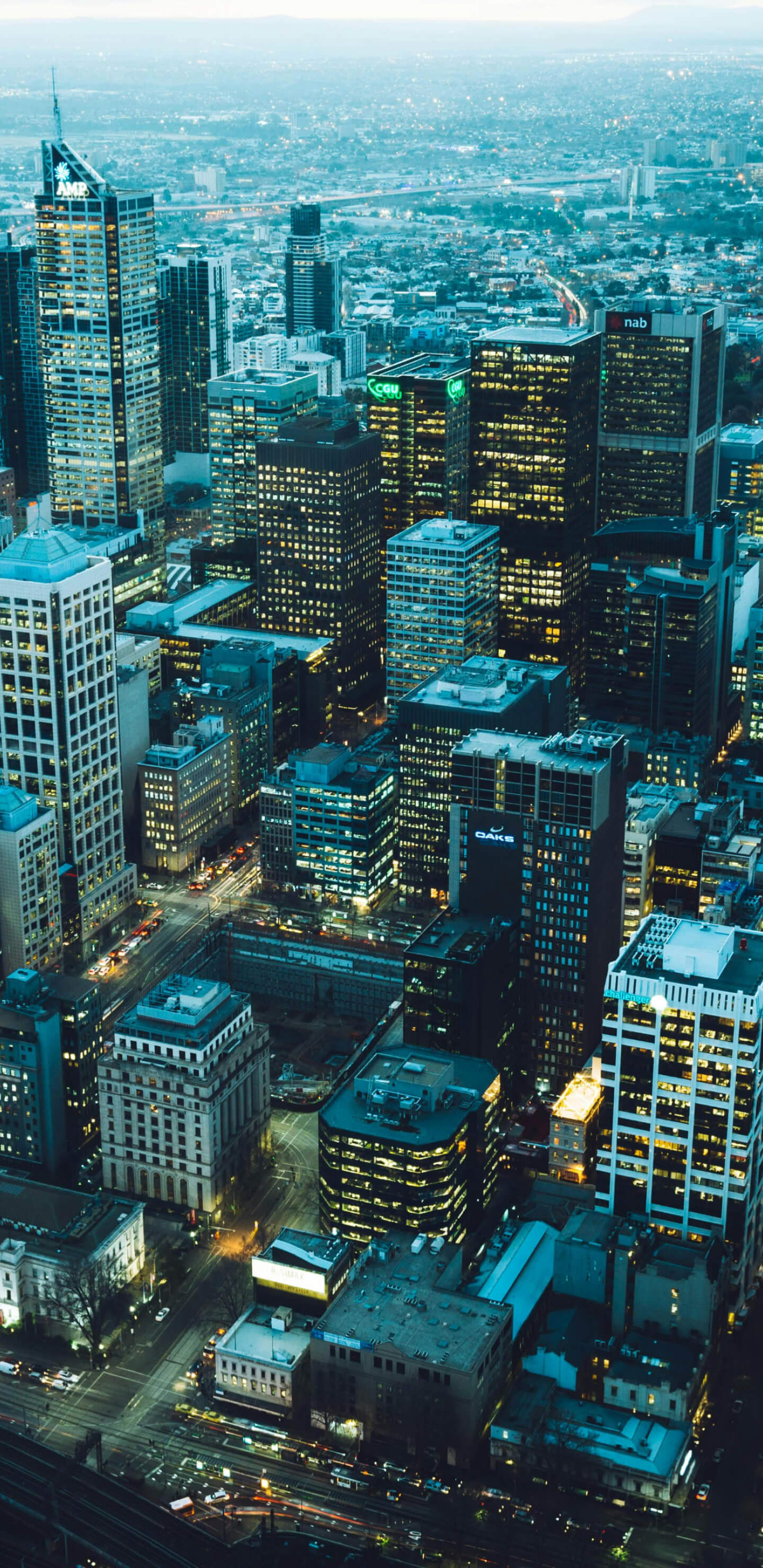 Este felülről egy nagyvárosról háttérkép 1440x2960