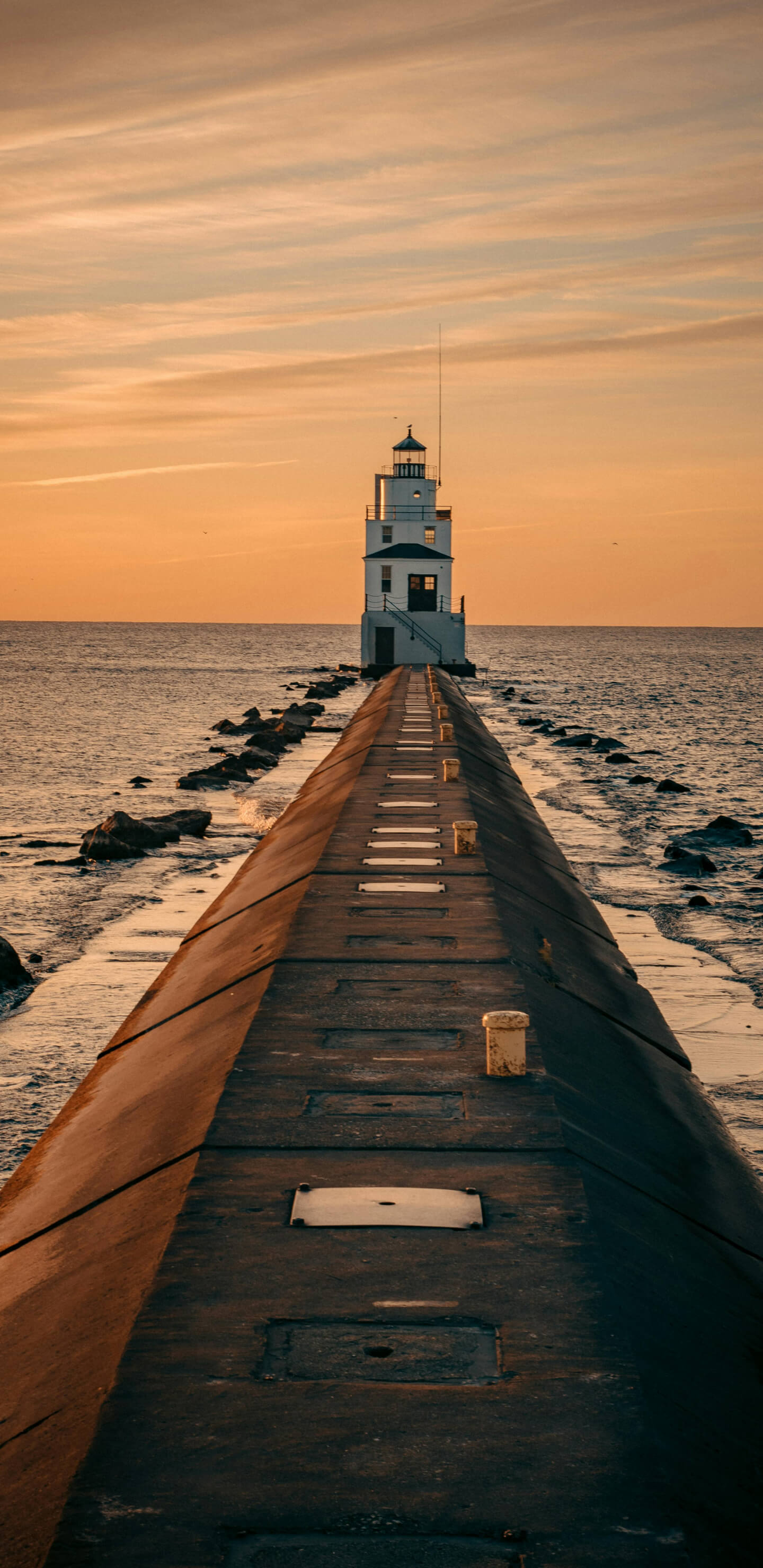 világítótoronyhoz vezető út háttérkép 1440x2960